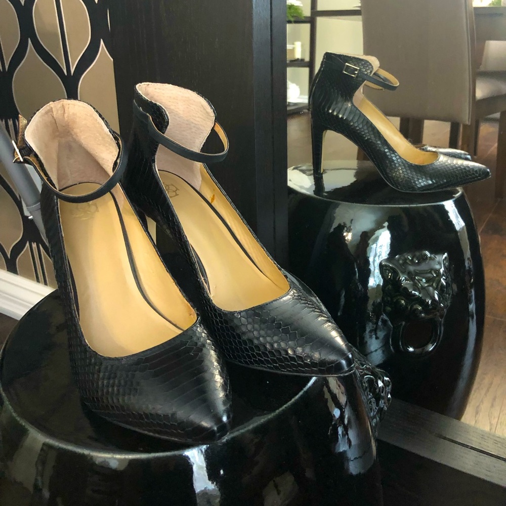 Ann Taylor black leather high heels